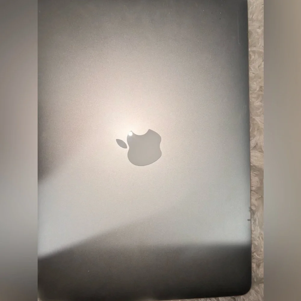 2013 Apple MacBook Air 13.3 Laptop Intel Core i7 2.20GHz 8GB RAM 256GB